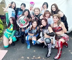 今回は、ISPS  HANDA  Presents！ ブル中野　プロデュースと言う事で、  堀田祐美子＆井上貴子、筆頭に、 12名の女子プロレスラーと共に、ゴルフ場に乗り込みました。