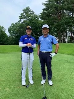 ＩＳＰＳの有観客シニアツアー第２戦（赤城ＧＣ）は鈴木亨（５４）。笹生優花と練習した初見充宣（６７）は、スーパーシニアの部で優勝！